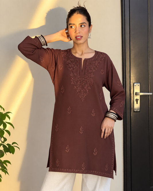 Duoriia Noor Short Chikankari Kurti