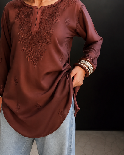 Duoriia Noor Short Chikankari Kurti
