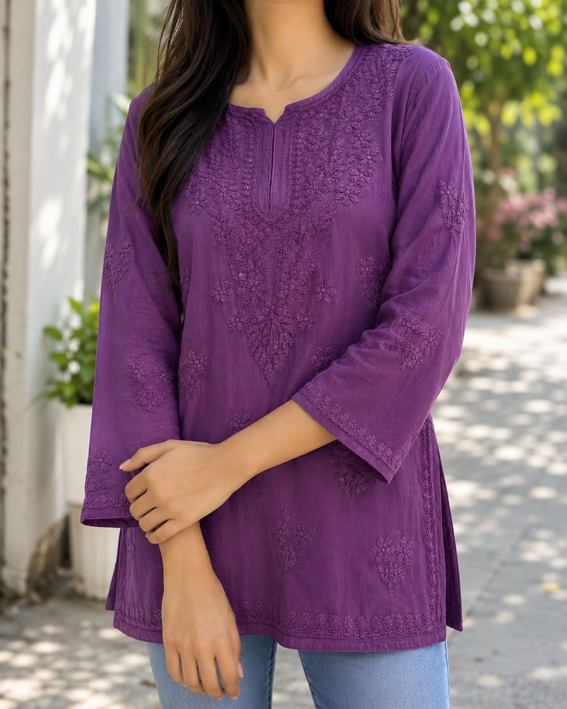 Duoriia Noor Short Chikankari Kurti