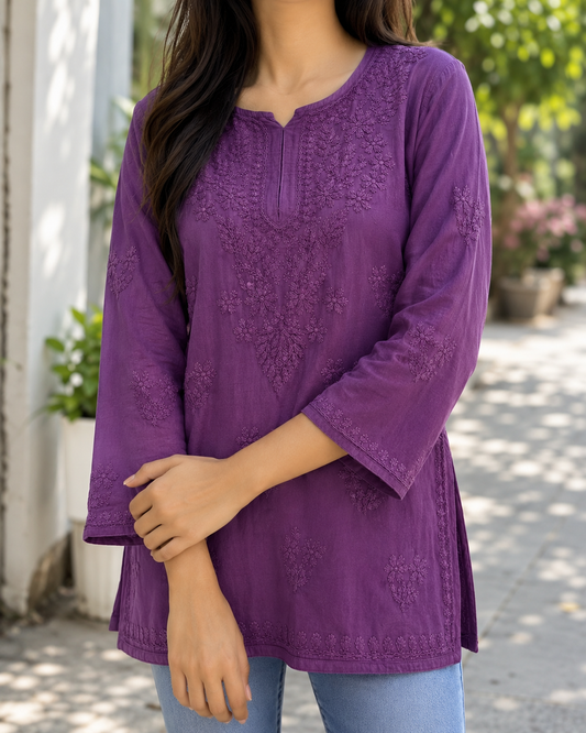 Duoriia Noor Short Chikankari Kurti
