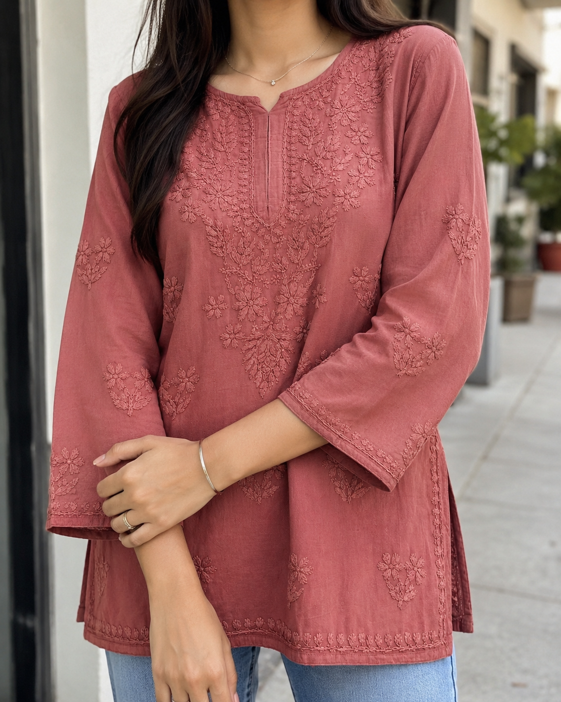 Duoriia Noor Short Chikankari Kurti
