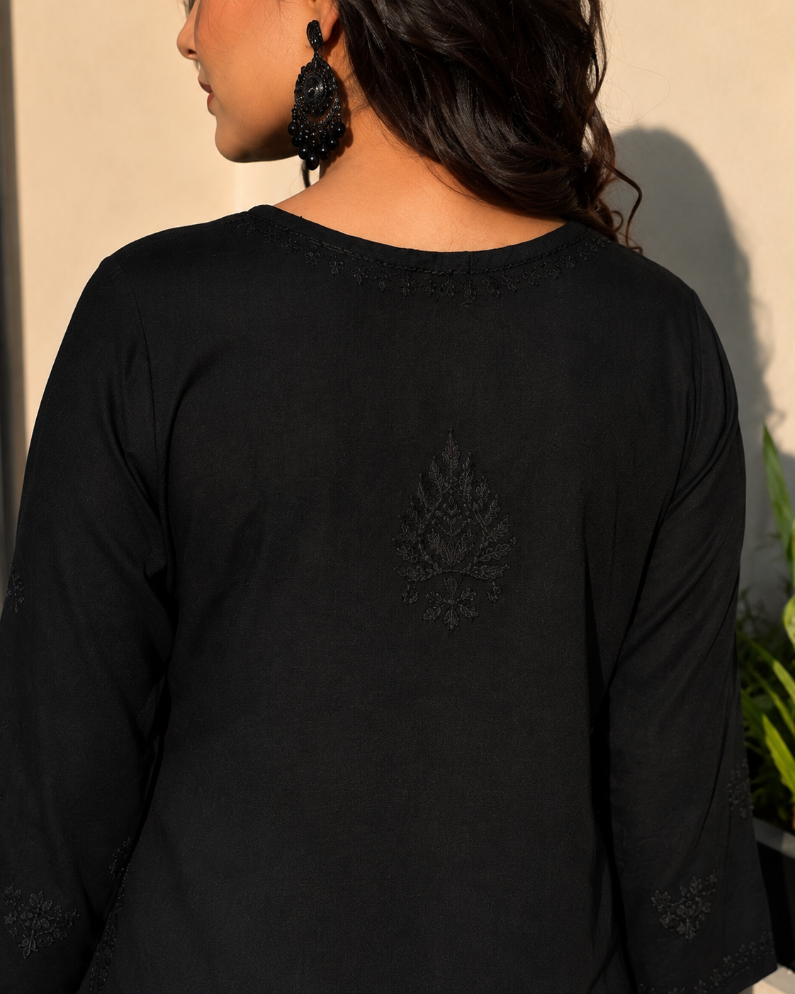 Duoriia Noor Short Chikankari Kurti