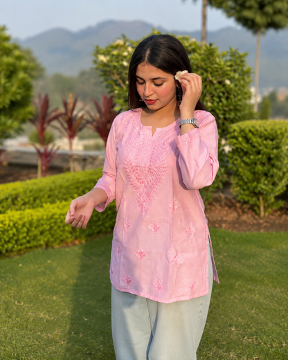 Duoriia Noor Short Chikankari Kurti